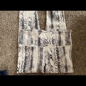 Snake Print Leggings